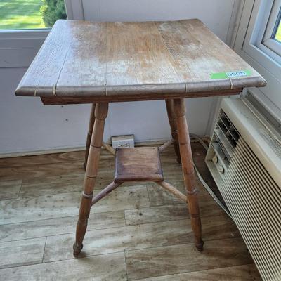Antique Wood Table 20x20x27
