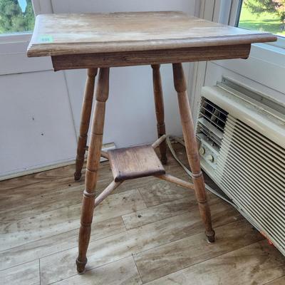 Antique Wood Table 20x20x27