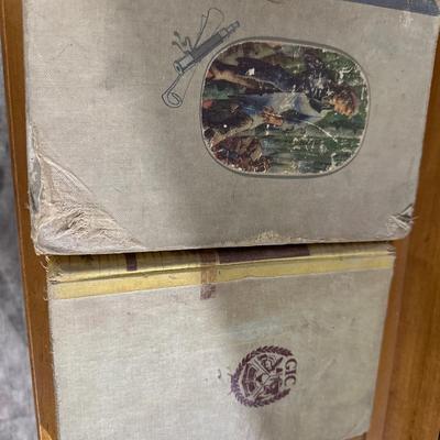 Vintage lot Kidnapped and Treasure Island