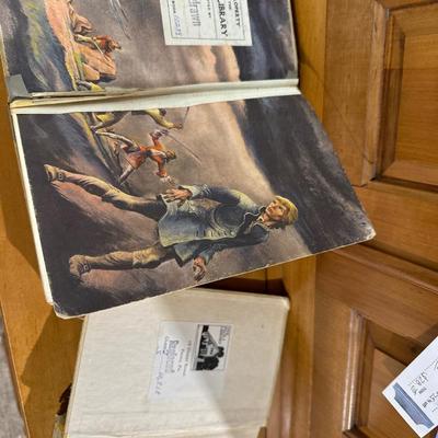 Vintage lot Kidnapped and Treasure Island