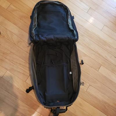 Four Eagle Creek Travel Rolling/Conversion Bags (LLR-KD)