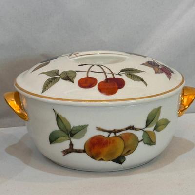 Royal Worcester Evesham China and Other Porcelain Items (K-DZ)