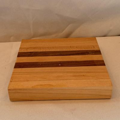 Butcher Block Cutting Boards, Knives, Carvel Hall’s Knife Sharpener, and More (K-DZ)