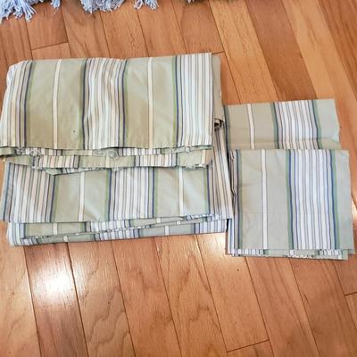 L.L. Bean Double Size Duvet Cover and Shams and More (LLR-KD)