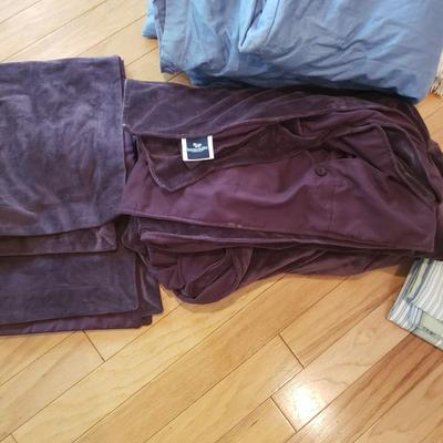 L.L. Bean Double Size Duvet Cover and Shams and More (LLR-KD)