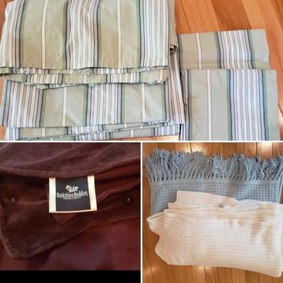 L.L. Bean Double Size Duvet Cover and Shams and More (LLR-KD)