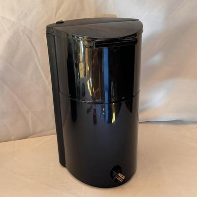 DeLonghi Caffe Elite Coffee Maker, Mr. Coffee Thermal Carafe, and a French Press (K-DZ)