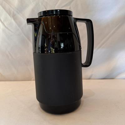 DeLonghi Caffe Elite Coffee Maker, Mr. Coffee Thermal Carafe, and a French Press (K-DZ)