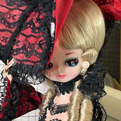 Lot 380 Vintage Spanish Dolls