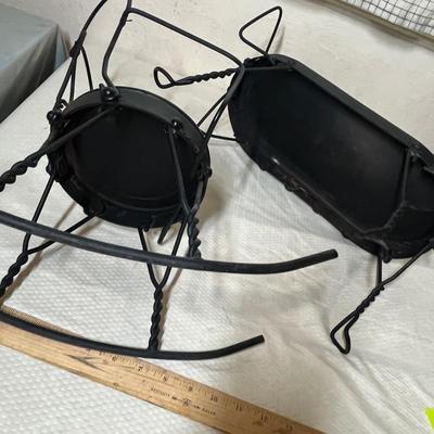 Lot 385 Wire Doll Furniture