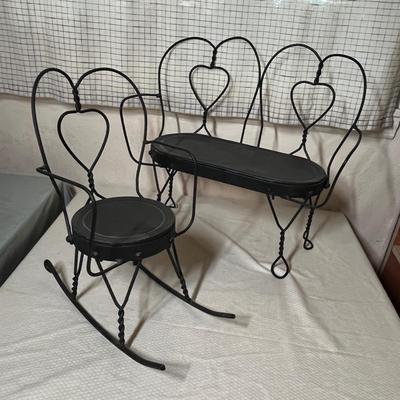 Lot 385 Wire Doll Furniture