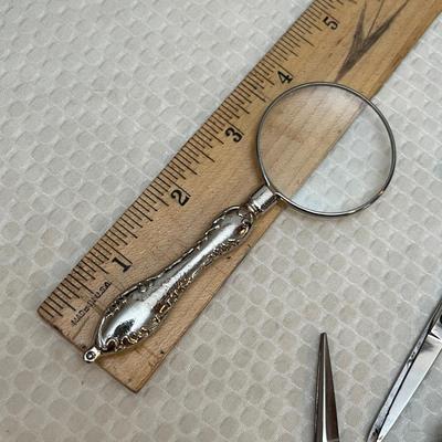 Lot 386 Lot of utensils