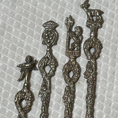 Lot 390 Italian Silver Plate