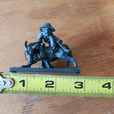 Collectible Lot , Dogs napkin Holders, Metal Elephant Birds, Teddy Bear, Frog