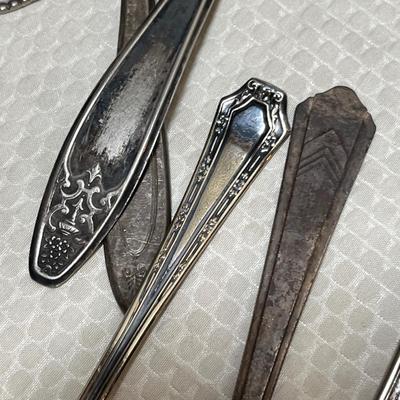 Lot 391 Silver plate serving pieces