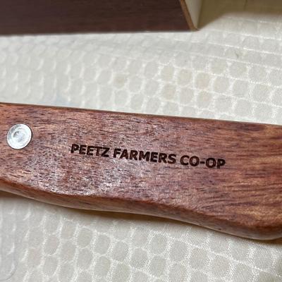 Lot 402 Peetz Co-Op knives