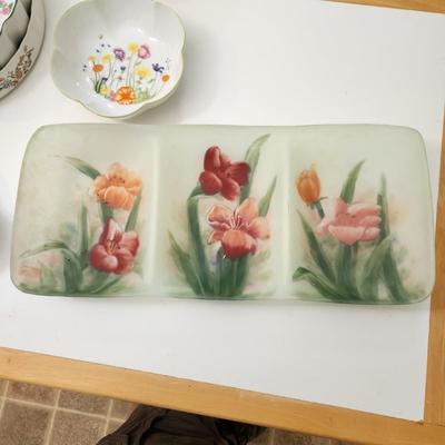 Mixed lot Bowls, Ovenware , Cups, Relish tray