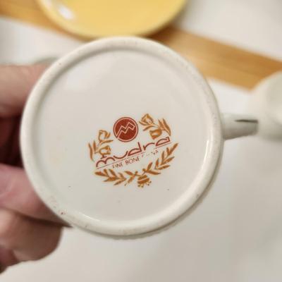 Mixed lot Bowls, Ovenware , Cups, Relish tray