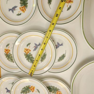 Lot of Corning Corelle Plates, Bowls, Serving dishes, Cups