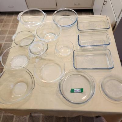 Lot of Clear Glass Cooking Mixing Bowls , Plates, Baking Dishes