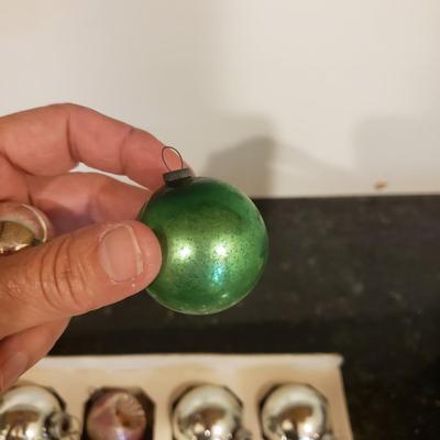 Vintage Glass Shiny Brite Ornaments (LLR-KD)