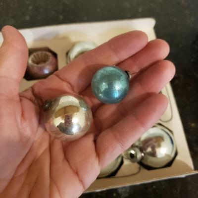 Vintage Glass Shiny Brite Ornaments (LLR-KD)