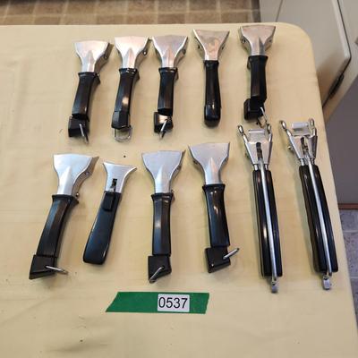 Lot of Corning Ware Twist Lock Handles Guardian Detachable Handles