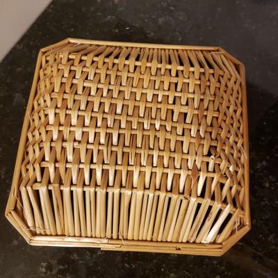 Wicker Baskets and Picnic Basket (LLR-KD)