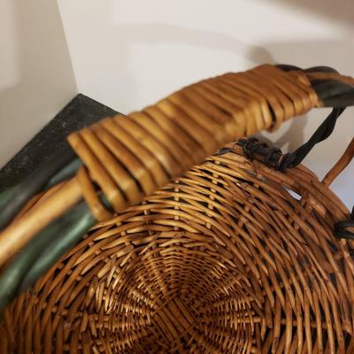 Wicker Baskets and Picnic Basket (LLR-KD)