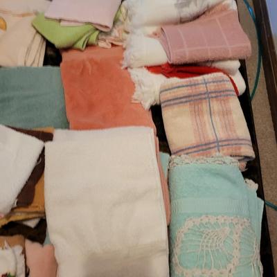 Lot of hand towels, great shape some seasonal