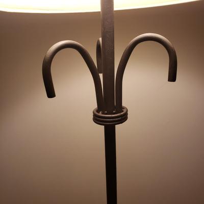 Metal Decorative Floor Lamp LLR-KD)