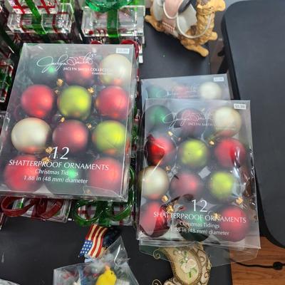 Large Christmas Lot of Gift Boxes, Decorations Baltimore Raven