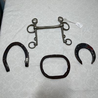 Lot 418 Horse shoes & bit