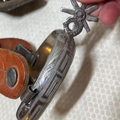 Lot 419 Assorted Single Spurs