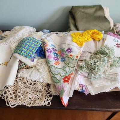 Large lot of Liners , Placemats, Quilts, Coverlets, Mens Handkerchiefs