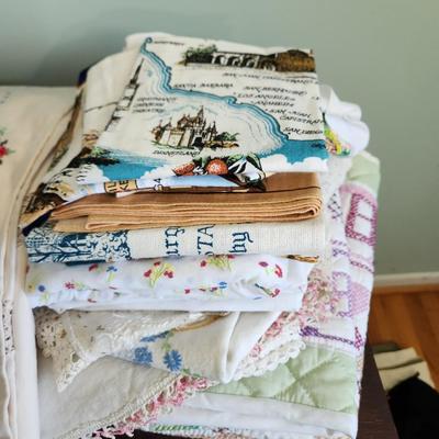 Large lot of Liners , Placemats, Quilts, Coverlets, Mens Handkerchiefs