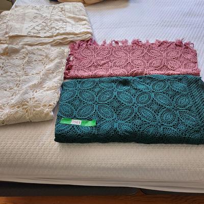 3 Table Covers