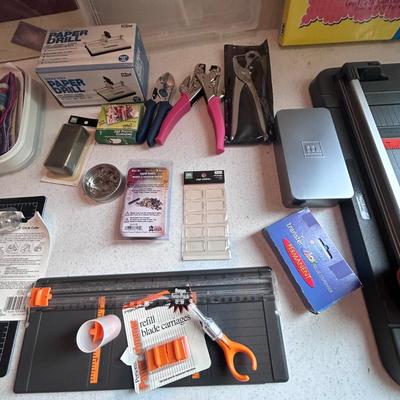 Scrapbooking Tools & Supplies (2R-BB)