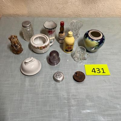 Lot 431 Assortment of miniatures