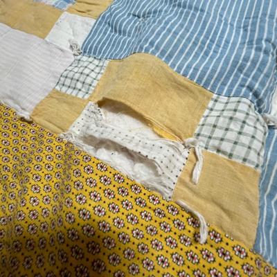 Lot 438 Vintage patch work quilt
