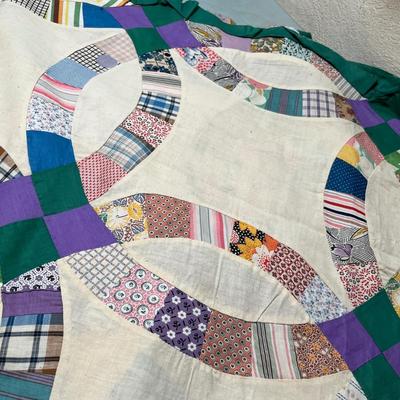 Lot 441 Wedding Ring quilt
