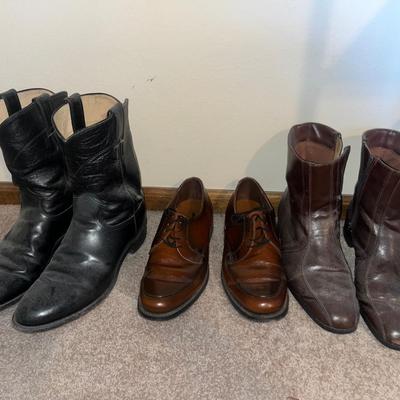 Men’s size 9 shoes