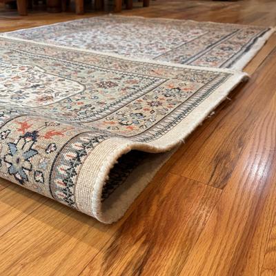 Wool Rug with Fringe from Jacobsen Rugs (LR-DZ)