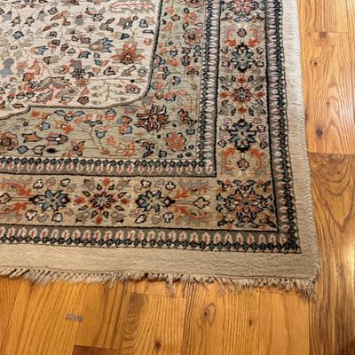 Wool Rug with Fringe from Jacobsen Rugs (LR-DZ)