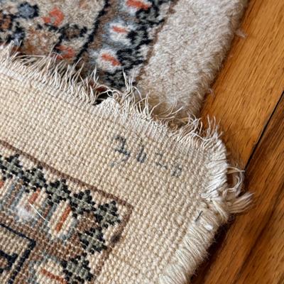 Wool Rug with Fringe from Jacobsen Rugs (LR-DZ)