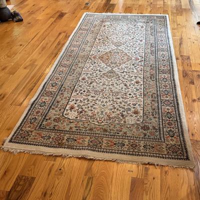 Wool Rug with Fringe from Jacobsen Rugs (LR-DZ)