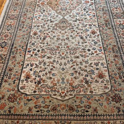 Wool Rug with Fringe from Jacobsen Rugs (LR-DZ)