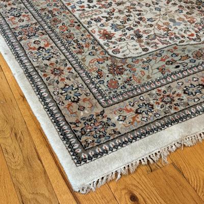 Wool Rug with Fringe from Jacobsen Rugs (LR-DZ)