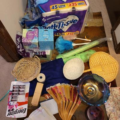 Lot of household and bathroom small items