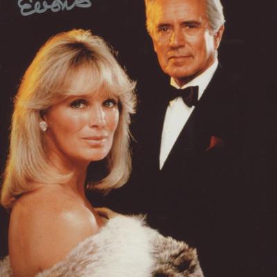 Dynasty Linda Evans signed photo